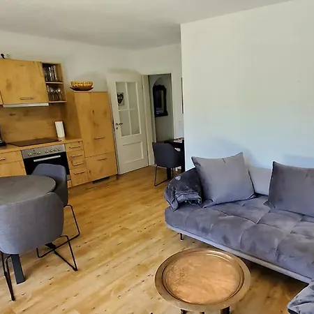 Alpine Escape - 2bdr, Jacuzzi & Sauna Appartement *